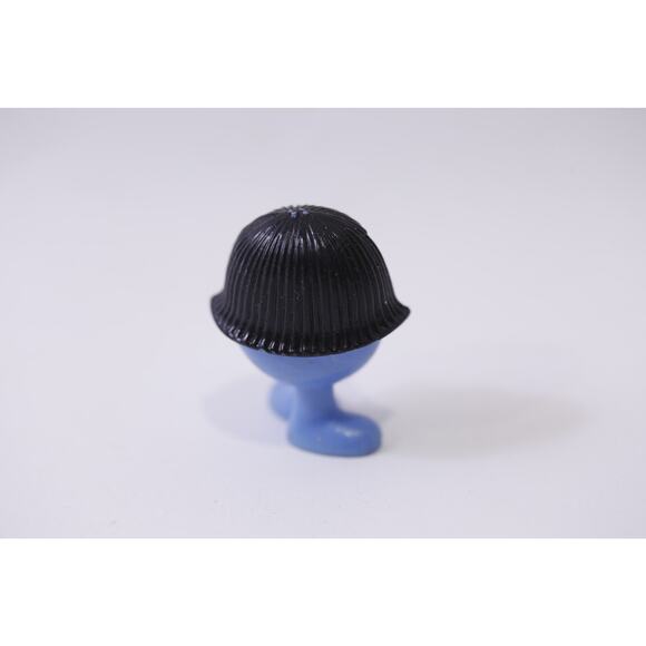 Mr Men and Little Miss, Little Miss Shy, PVC Figure, Arby's, ~ 251107-WH 1395 - Picture 2 of 3